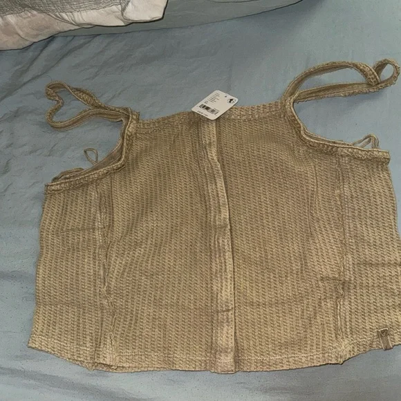 NWT Bella waffle knit tank XL with hidden snap front closure 🕎 - Picture 2 of 4